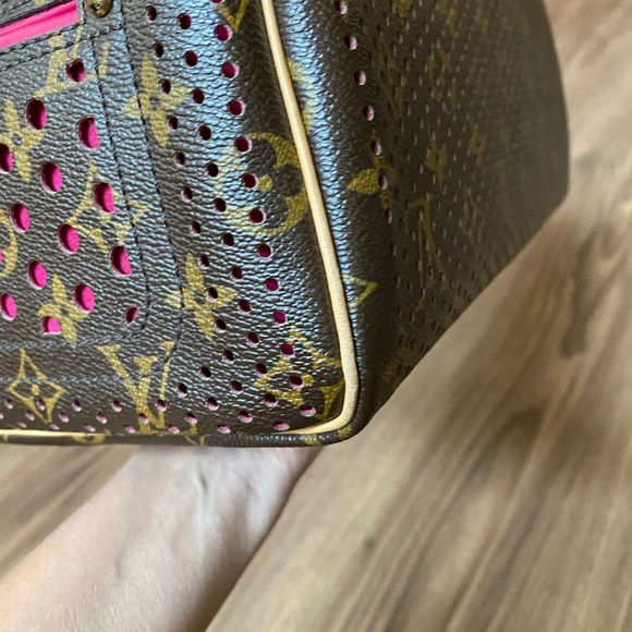 A98- 💯 % authentic Louis Vuitton Boston speedy bag - Picture 14 of 16